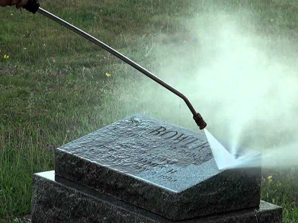 Idrolavaggio-accessori-cimiteriali-Reggio-Emilia-Carpineti